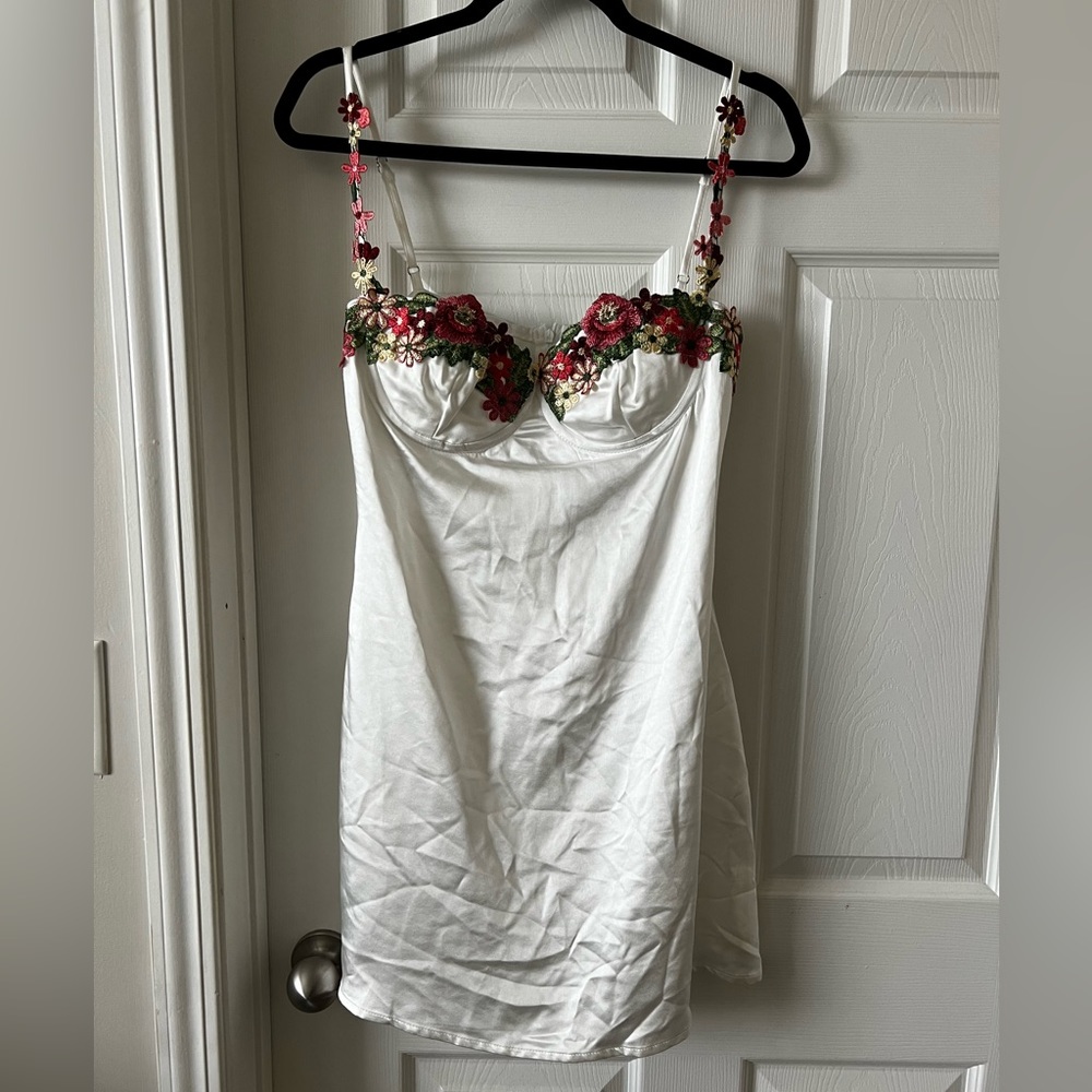 Princess Polly Kenzie Mini Dress in White! Size 8! Brand New w/ Tags!